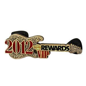 Hard Rock 2012 Rewards VIP Guitar Pin Limited Edition Collectible Made In China